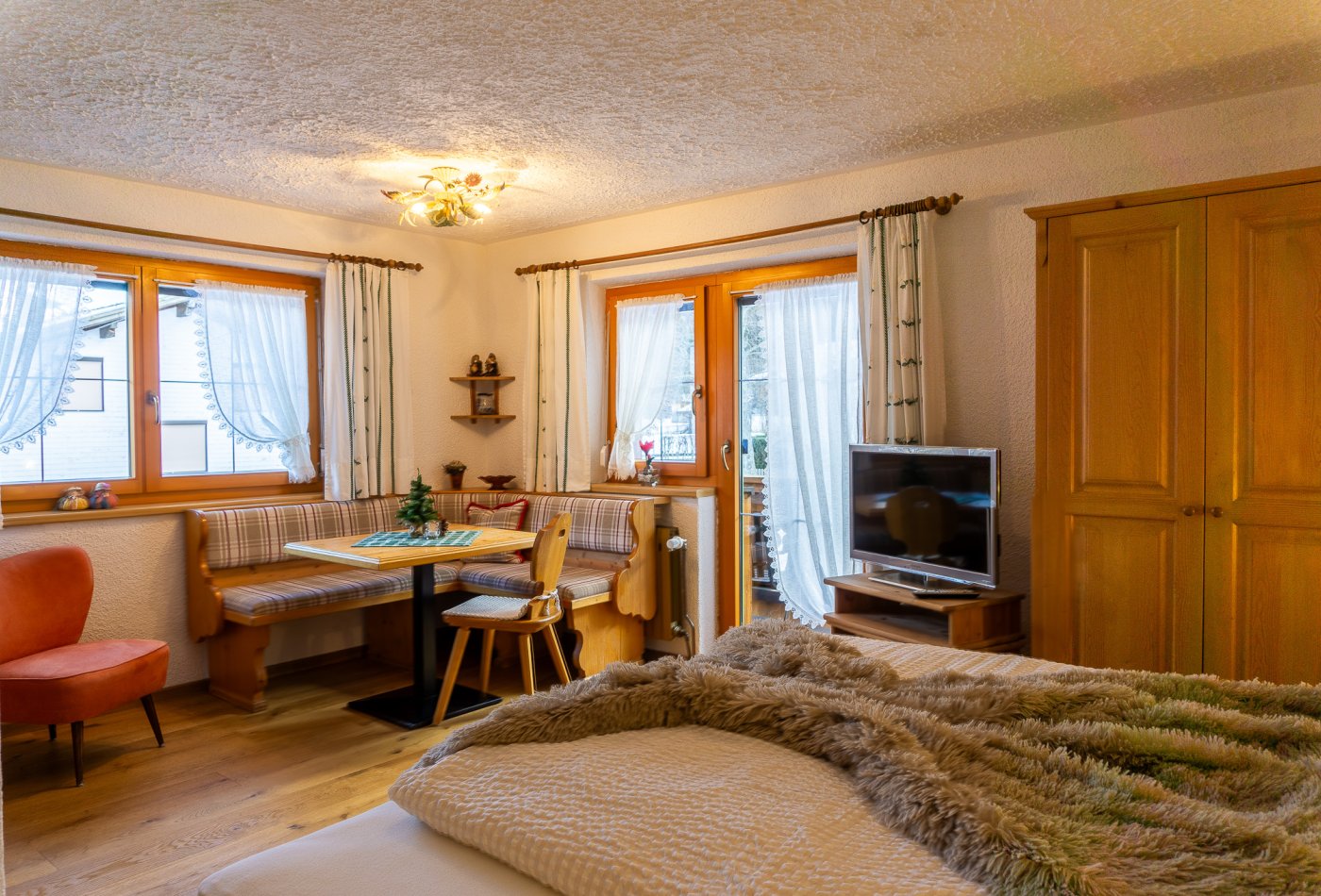 dsc01675-hdr.jpg dsc01675-hdr.jpg